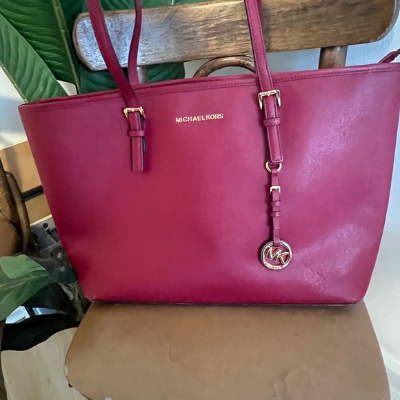 Michael Kors Tote Bag - Picture 1 of 3